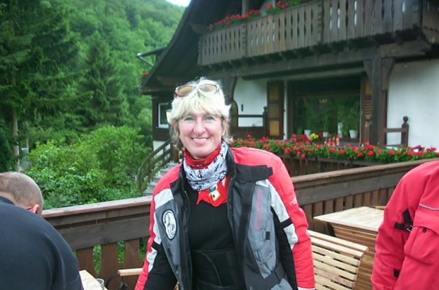 Lucie Schmit (L)