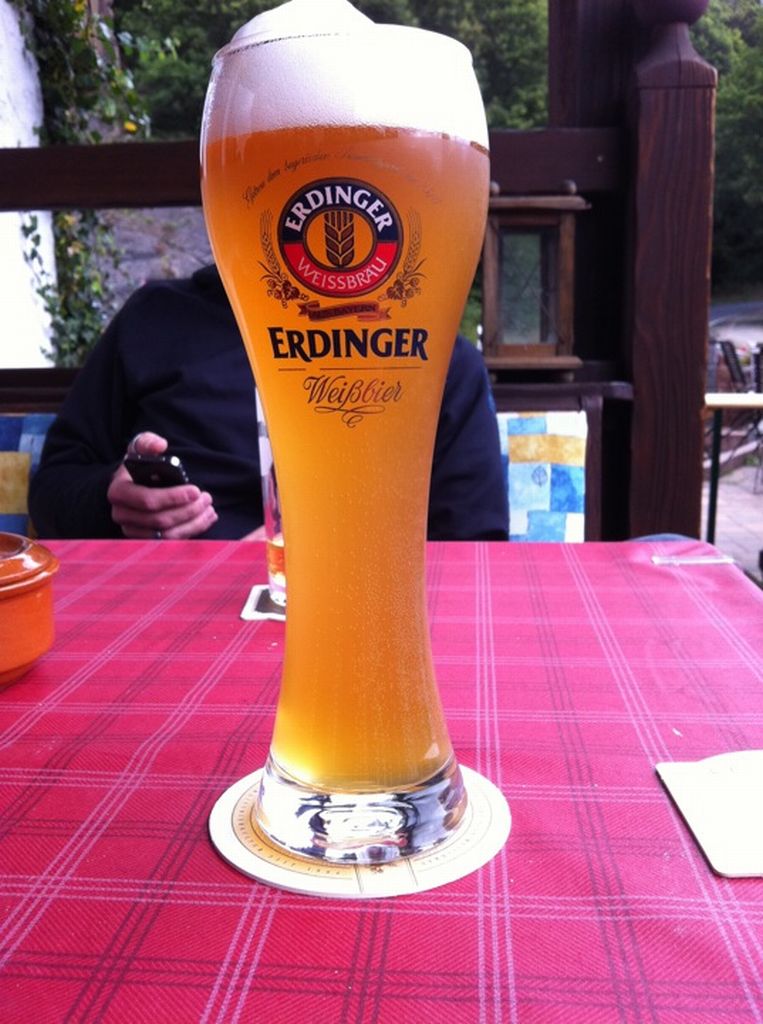 01 - Donnerstag: O'zapft is!
