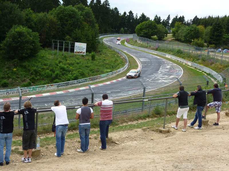 Br�nnchen - leider nur Autos